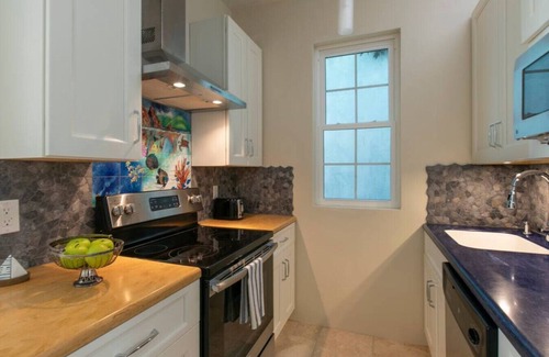 Estate Enighed Hotel | Ocean View Suite at Seagrape Vista - 10/10 Guest Rated