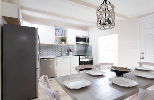 Palm Coast Cottage | Pet-Friendly Seagrass Cottage II - Steps to the Ocean