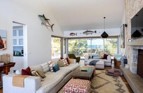 Mollymook House | Seagull Hotel: Enjoy 6 Nights with a Special Offer