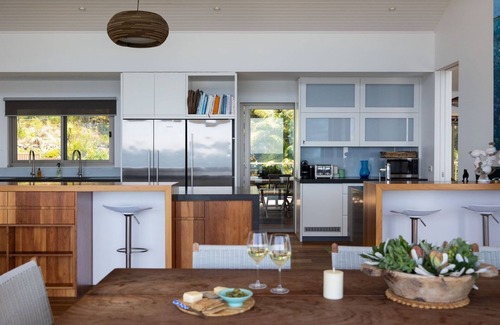 Mollymook House | Experience Seagull in Mollymook: Stay 6 Nights, Pay for 5!