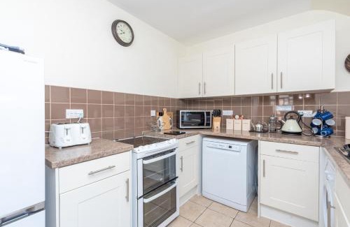 Crail Apartment | Seagull's Rest: Pet-Friendly 4-Star Haven for Families