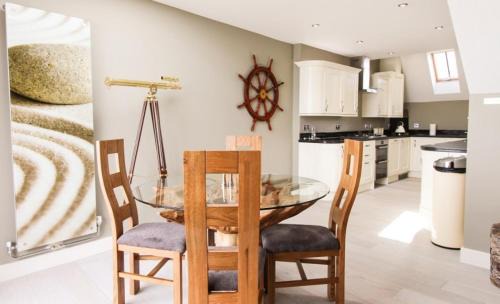 Wells-next-the-Sea Apartment | Relax at Seagull's Sanctuary: 4-Star Family Retreat