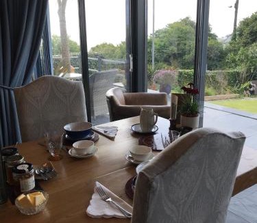 Portmellon Bed & Breakfast | Top-Rated Seagulls Boutique Lodgings for Your Perfect Stay