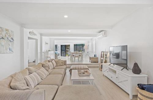 Shoal Bay House | Family-Friendly Seahaven Unit 1 on Shoal Bay Road