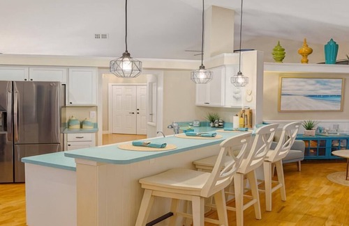 Pelican House | Seahorse Cove -Cape Coral Oasis- Gulf-Access, Heated Pool, Game Room + Tiki Bar