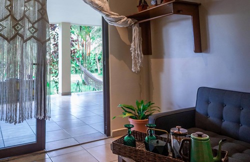 Big Creek Bed & Breakfast | Seahouse Beachfront B&B with Pool