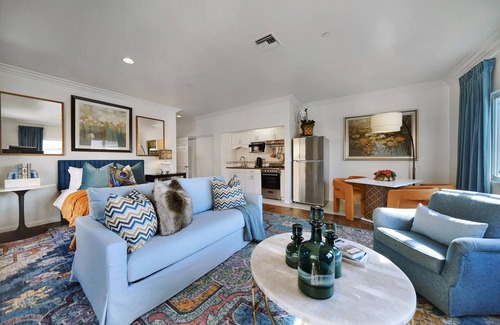 Old Towne House | Seal Beach Private Guest Suite · 180° Ocean Views from Private Rooftop Deck