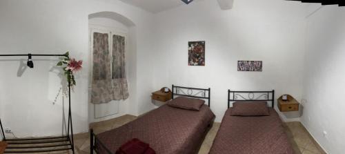 Sestri Ponente Bed & Breakfast | Cozy Seal Home: Pet-Friendly Retreat with Spa & Hot Tub