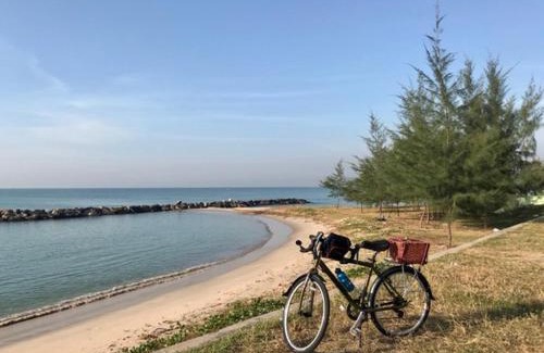 Noen Phra House | Family-Friendly Sealife Private Beach Villa with Pets Welcome