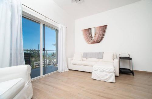Grand Cayman Apartment | Seamist 308 Views Of North Sound