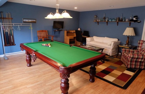 Leisenring Bed & Breakfast | Experience Homey Comfort at Seams Like Home B&B