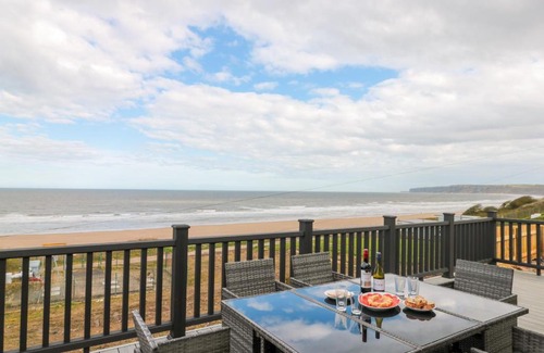 Filey House | Seapoint: A 4-Star Getaway by the Ocean