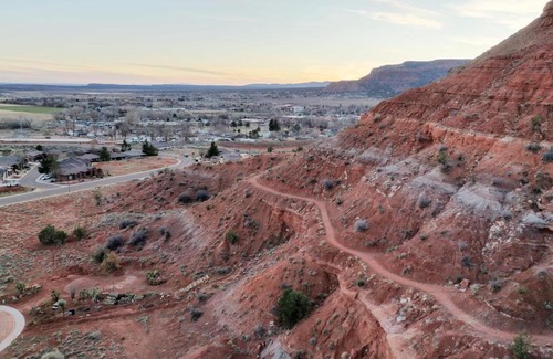 Kanab House | Discover Searchers Hideaway at Kabab – 4-Star Family Retreat