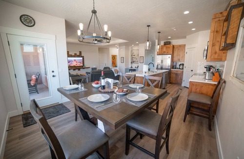 Kanab House | Discover Searchers Hideaway at Kabab - Pet Friendly Retreat