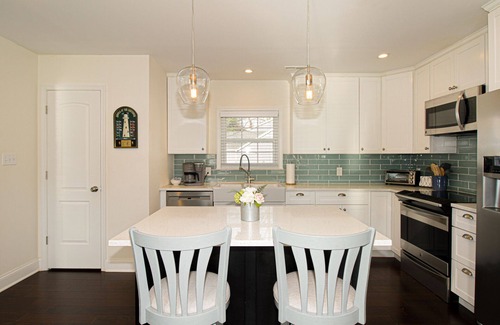 Mayo House | Experience Oceanfront Bliss at Searenity Stays, 10/10 Rated
