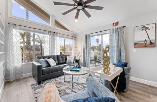 Huntington Beach House | Cozy Searenity Suite: Ocean View & Steps to the Beach