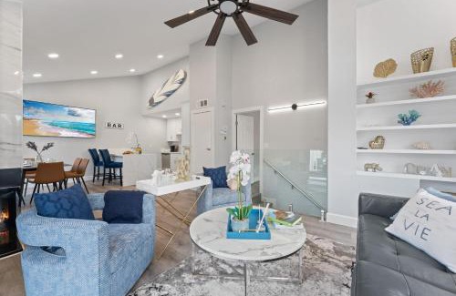 Huntington Beach House | Cozy Searenity Suite: Ocean View & Steps to the Beach