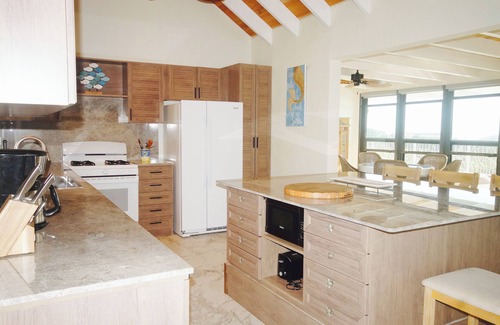 Estate Pastory Villa | Discover Searenity Villa with Private Pool & Ocean View