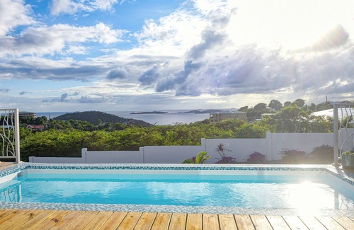 Estate Pastory Villa | Discover Searenity Villa with Private Pool & Ocean View