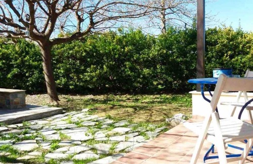 Artemida House | Seas the Day: Family-Friendly Retreat with Kitchen Access