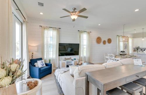 Galveston House | Relaxing Galveston Retreat with Pools and Hot Tub Access