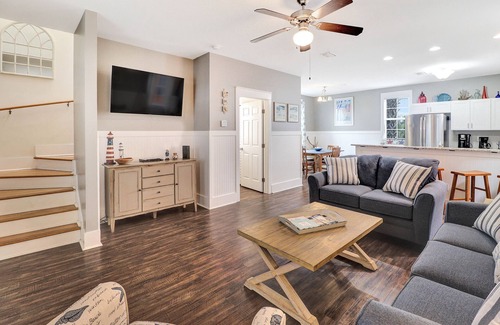 Port St. Joe House | Seas the Day: Pet-Friendly 2BD Cottage with Pools