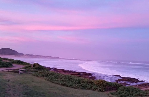 Amatola Coastal House | Oceanfront Getaway at Seascape 2 Glengariff - Rated 9/10