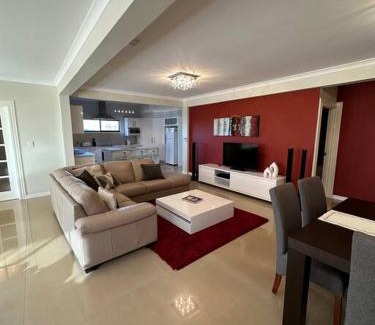 Peppermint Grove Beach House | Seascape Beach House: Family-Friendly Getaway with Top Reviews