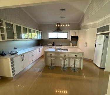 Peppermint Grove Beach House | Seascape Beach House: Family-Friendly Getaway with Top Reviews
