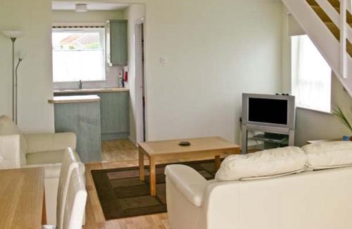 Kessingland House | Seascape: Pet-Friendly Retreat with 9/10 Guest Ratings