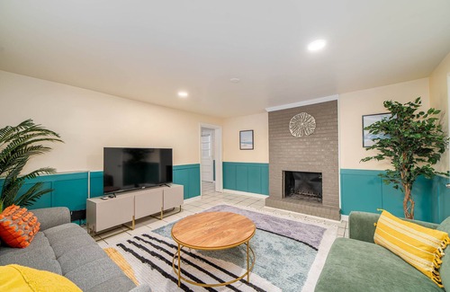 Chic's Beach Apartment | Seascape Lux Suite: Recently Renovated & Pet Friendly Escape