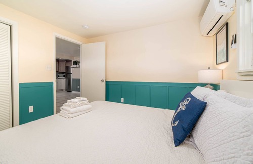 Chic's Beach Apartment | Seascape Lux Suite: Recently Renovated & Pet Friendly Escape