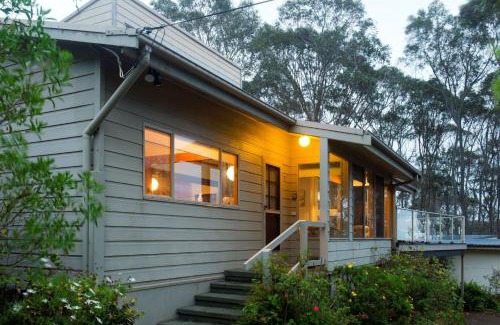 Rosedale House | Pet-Friendly Retreat: Seascapes at Rosedale Awaits You