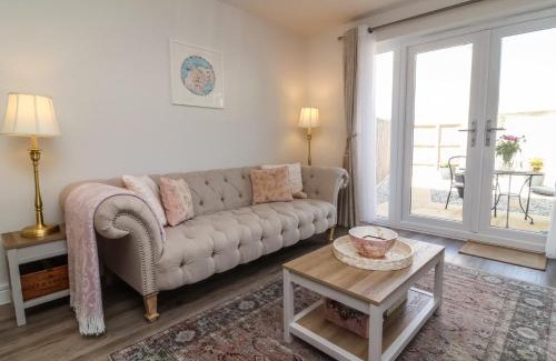 Westleigh House | Seashell Sands: A Relaxing 4-Star Coastal Retreat