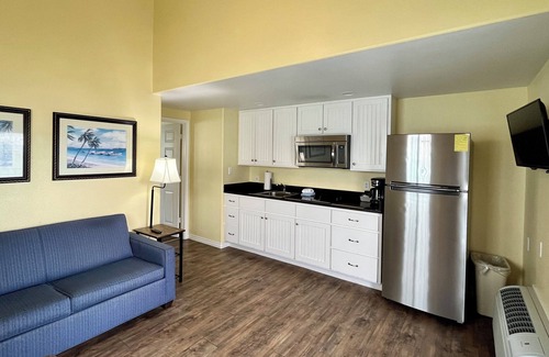Port Aransas Hotel | Seashell Village Resort: Oceanfront Retreat with Kitchens