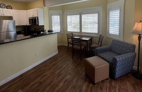 Port Aransas Hotel | Seashell Village Resort: Oceanfront Retreat with Kitchens