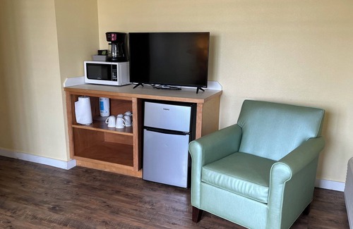 Port Aransas Hotel | Seashell Village Resort: Oceanfront Retreat with Kitchens