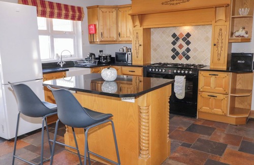 Castlerock Cottage | Oceanfront Escape at Seashells - Rated 10/10 by Guests