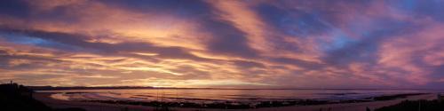 Jeffreys Bay Apartment | Seashells Holiday Apartments: Oceanfront Retreat with Views