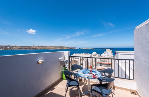 Bugibba Apartment | Seashells Studio Penthouse with Ocean View and Terrace