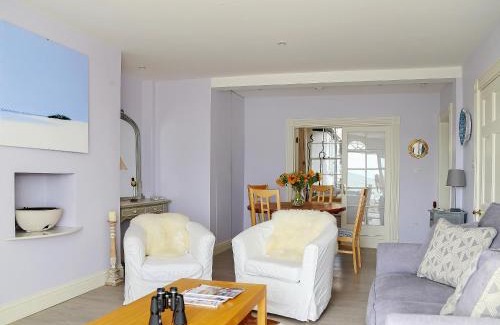 Sandgate House | Pet-Friendly Seashore Apartment: Rated 8.6 by Guests