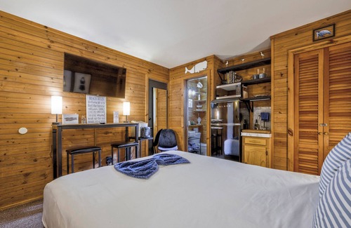 Ocean Bay Park Hotel | Seashore Condo Hotel #10, Cozy Fire Island Escape, Near Ferry - With Bay Views and Steps from the Beach.