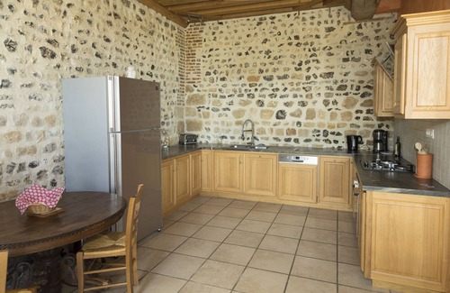 Saint-Aubin-sur-Mer House | Oceanfront Retreat: Old Children of a First Classification