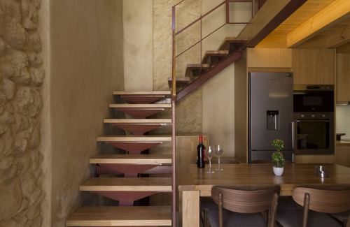 Koum Kapi House | Cozy Seaside Maisonette with Jacuzzi and Ocean Views