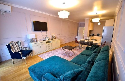 Constanta Apartment | Seaside Apartment Steps from the Beach for Neversea Festival