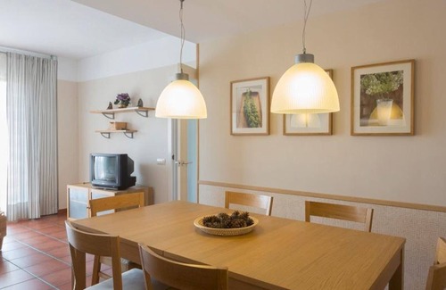 Calafat Apartment | Relaxing Stay at Apartment L'Ametlla de Mar with Pool