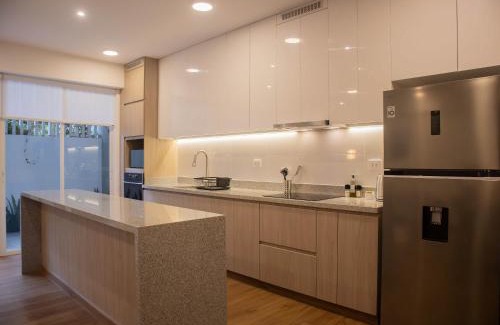 Armendariz Apartment | Seaside Apartment near Malecon Miraflores by Wynwood House