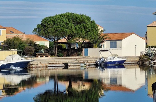 Le Barcares Apartment | Seaside apartment with pool and sea lake view