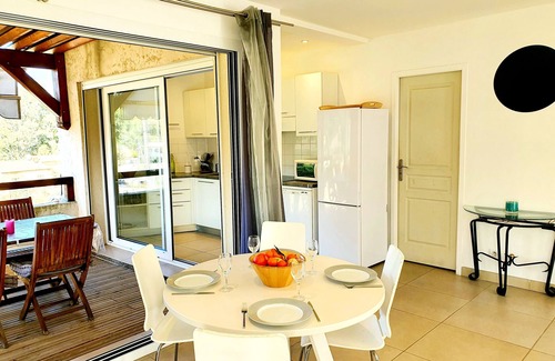 Galeria Apartment | Inviting Seaside Apartment with Heated Pool & Ocean Views