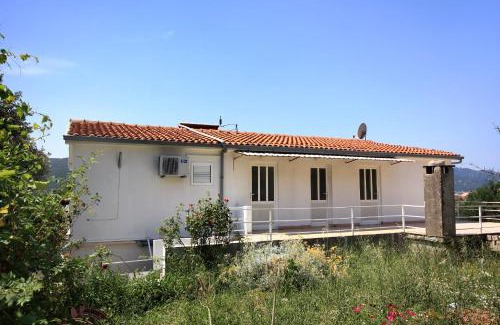 Viganj Apartment | Enchanting Seaside Apartments with Pool in Viganj, Peljesac